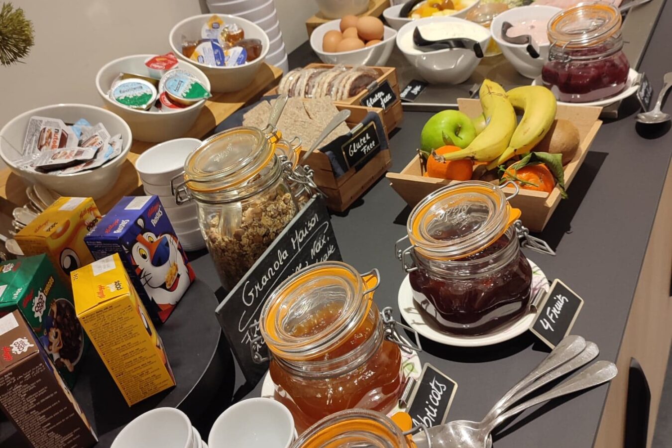 petit-déjeuner au petit roannay